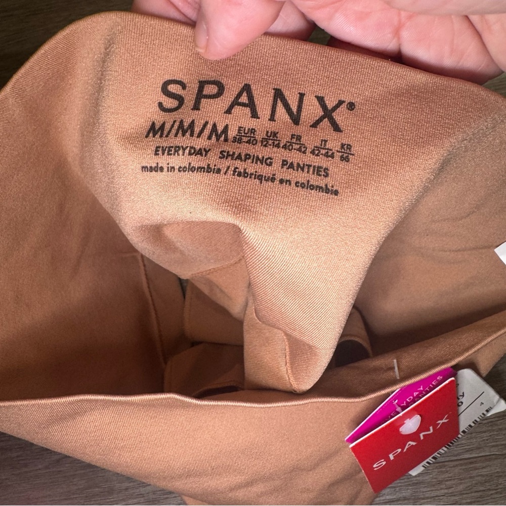 SPANX Everyday Shaping Brief Panties in Naked 3.0 - Picture 4 of 4
